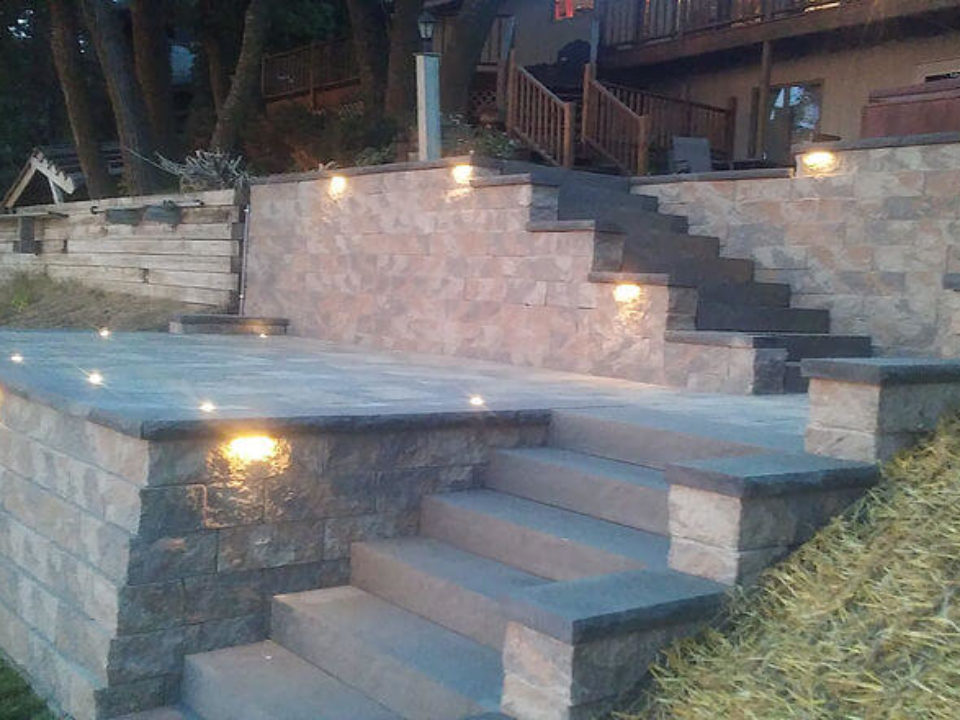 retaining wall steps and patio mn